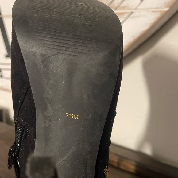 Guess Platform Booties - Picture 6 of 7